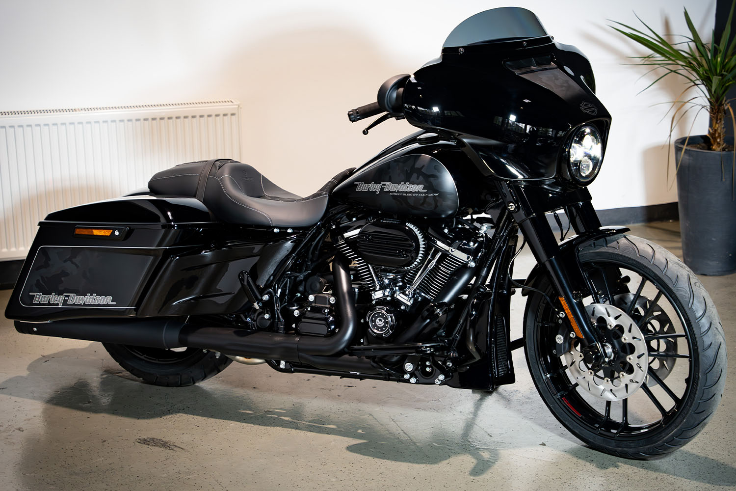 Street Glide Special All black Camouflage Fade