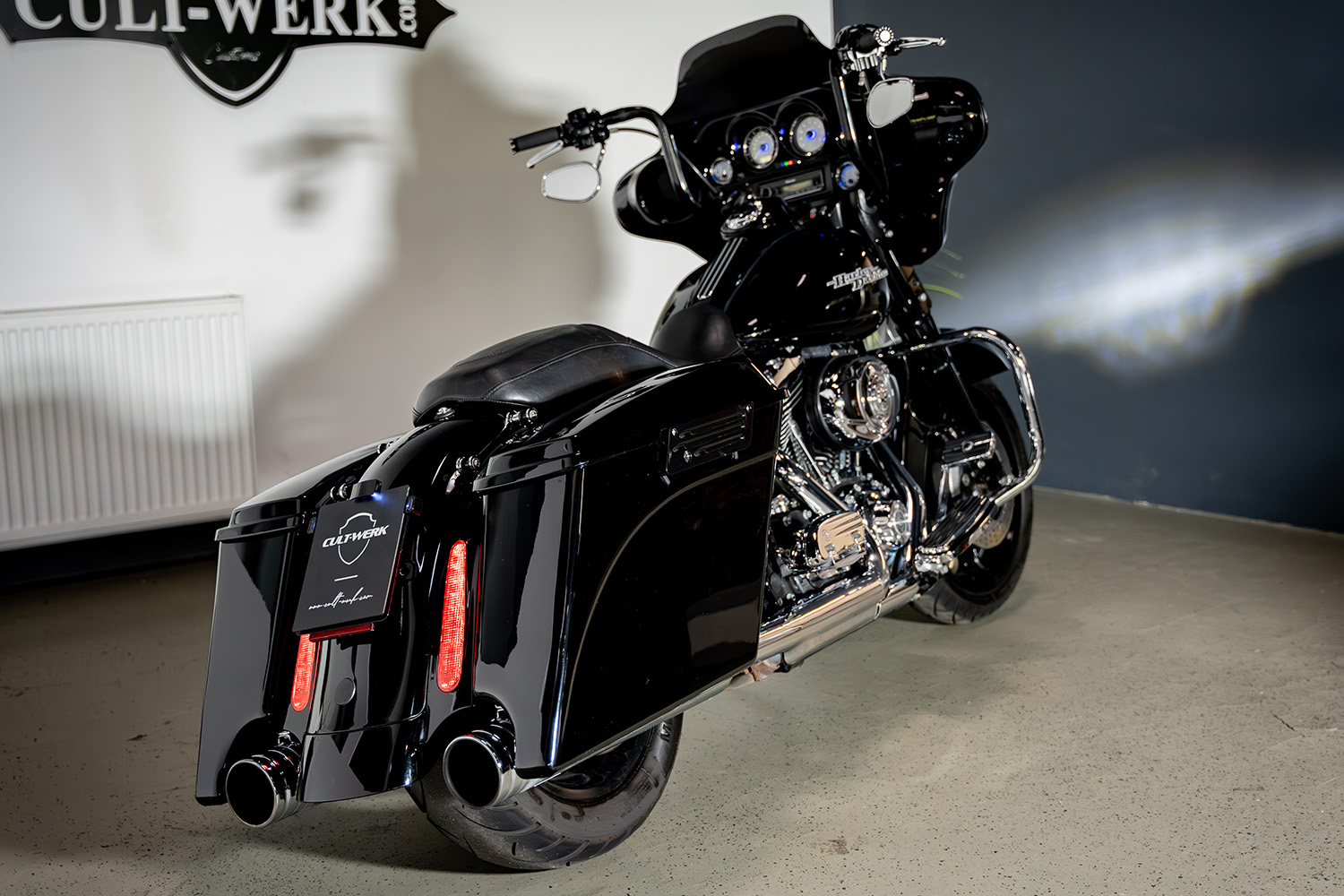 Harley-Davidson Street Glide TC103 APE KESSTECH CVO LED